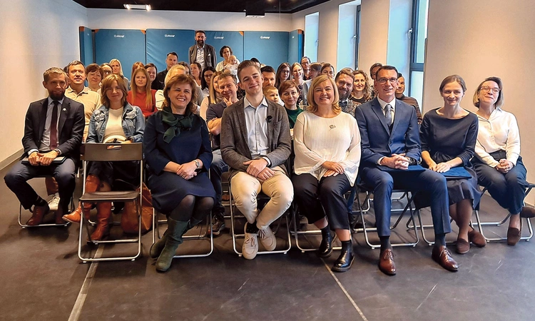 Uczestnicy i wykładowcy konferencji.