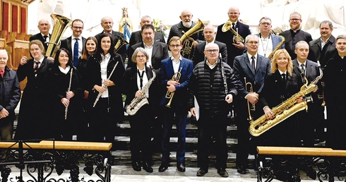 Ich muzycznym matecznikiem jest parafia Najświętszego Serca Pana Jezusa w stolicy Podhala, ale dźwięki przez nich grane słychać także w wielu miejscach w regionie. Jak wyliczają muzykanci, w ciągu roku obsługują ok. 50 uroczystości, występując podczas świąt, procesji i koncertów.