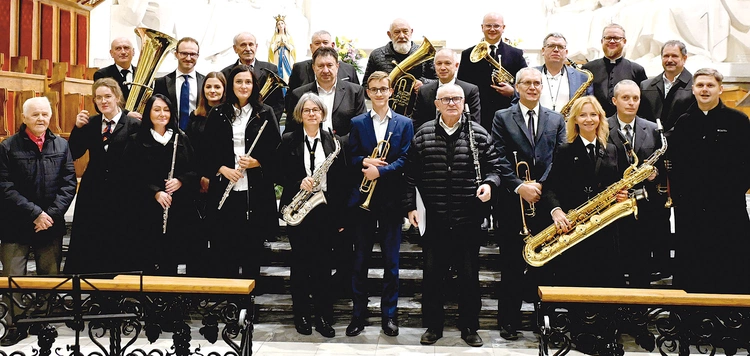 Ich muzycznym matecznikiem jest parafia Najświętszego Serca Pana Jezusa w stolicy Podhala, ale dźwięki przez nich grane słychać także w wielu miejscach w regionie. Jak wyliczają muzykanci, w ciągu roku obsługują ok. 50 uroczystości, występując podczas świąt, procesji i koncertów.