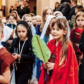 Pochód jest już tradycją w parafii Matki Bożej Różańcowej.