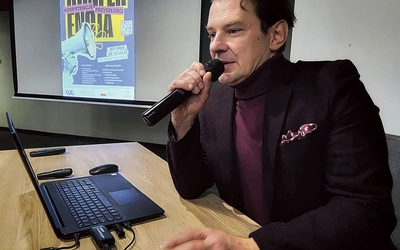 Marcin Kwaśny podkreślał konieczność krytycznego podejścia do technologii. 