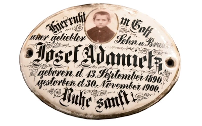 Ile bólu i żalu opisuje ta jedna tablica! Śmierć dziecka kiedyś była znacznie częstszym zjawiskiem.  