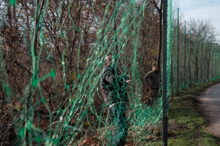 Ukraina: Pojazd-robot wywiózł rannego żołnierza z rosyjskiej strony frontu, pokonując 60 km