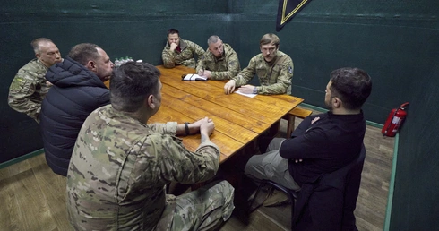 Prezydent Ukrainy z dowódcami w obwodzie donieckim