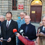 Chcą krzyża w sali obrad