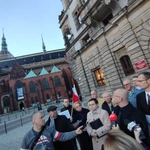 Chcą krzyża w sali obrad