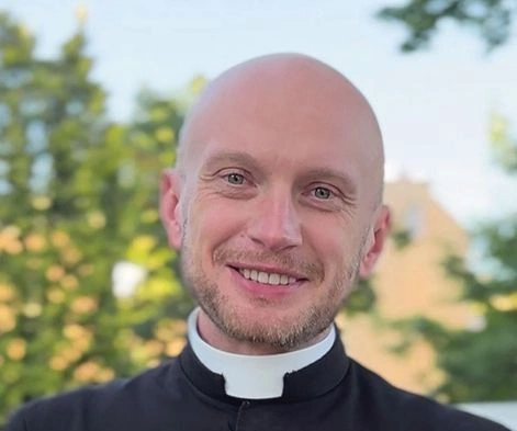 Ksiądz Popiełuszko nie walczył z kimś, tylko walczył przeciwko czemuś – mówi „Gościowi” proboszcz z warszawskiego Żoliborza