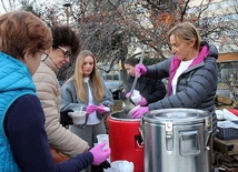 Dziś zrobimy wszystko, by komuś pomóc stanąć na nogi