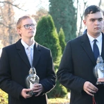 Modlitwa wspólnoty WSD w Radomiu za zmarłych duchownych 