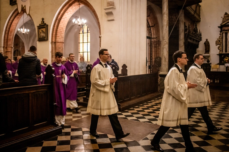 Msza św. za zmarłe duchowieństwo 2025