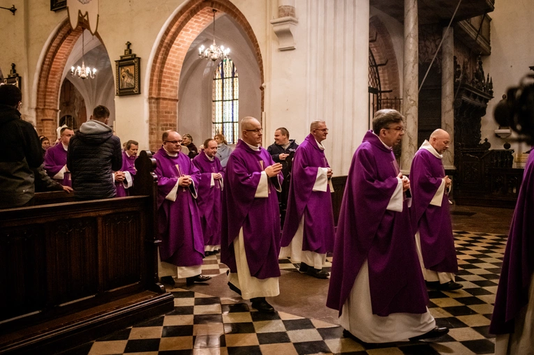 Msza św. za zmarłe duchowieństwo 2025