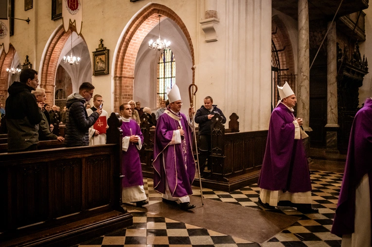 Msza św. za zmarłe duchowieństwo 2025