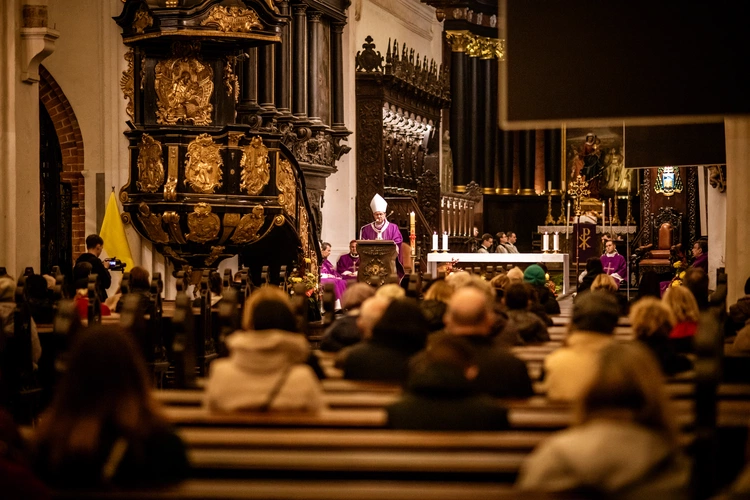 Msza św. za zmarłe duchowieństwo 2025