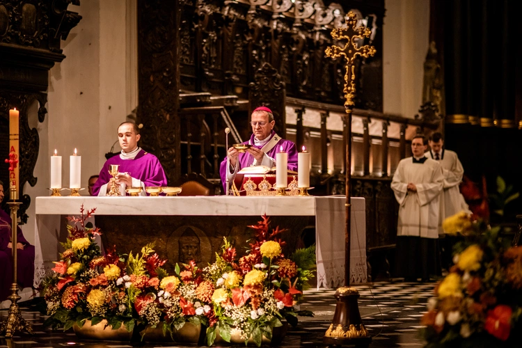 Msza św. za zmarłe duchowieństwo 2025