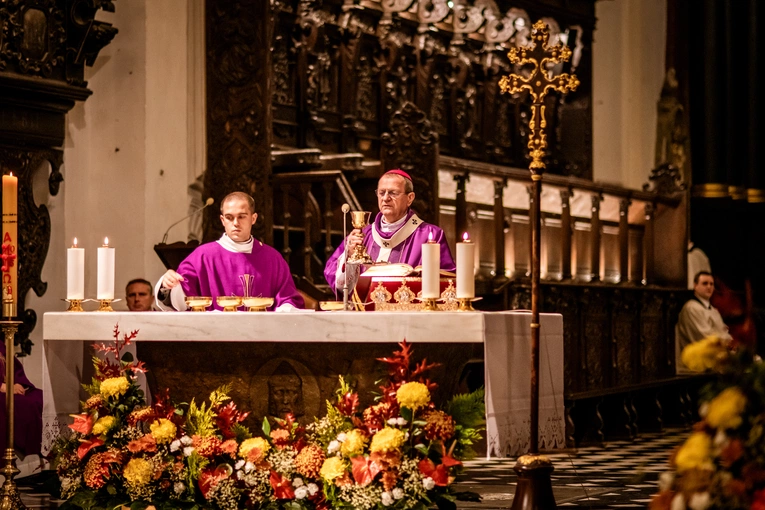 Msza św. za zmarłe duchowieństwo 2025