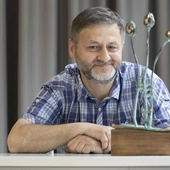 Fałszerstwa doskonałe. „Księga fałszerstw Franka fałszerza” dostępna jest w przedsprzedaży z autografem autora