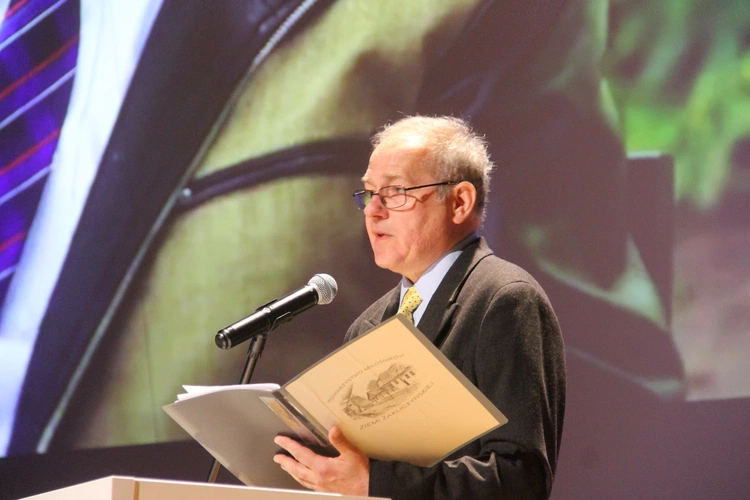 Lusławice. Konferencja "Od Opatkowic do Zakliczyna"