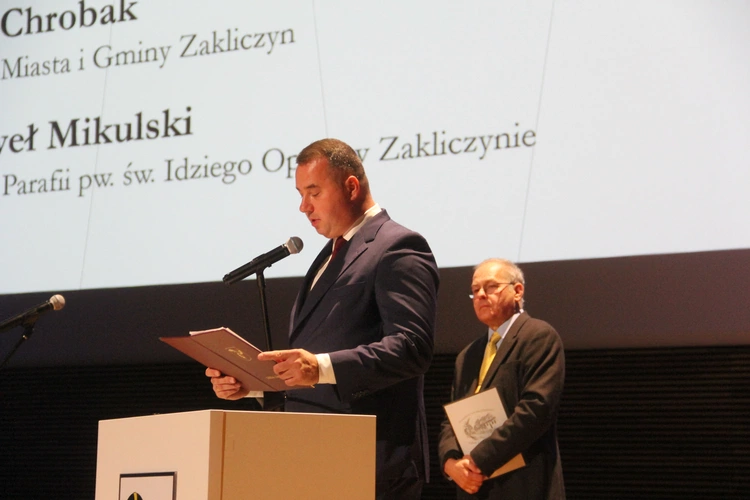 Lusławice. Konferencja "Od Opatkowic do Zakliczyna"