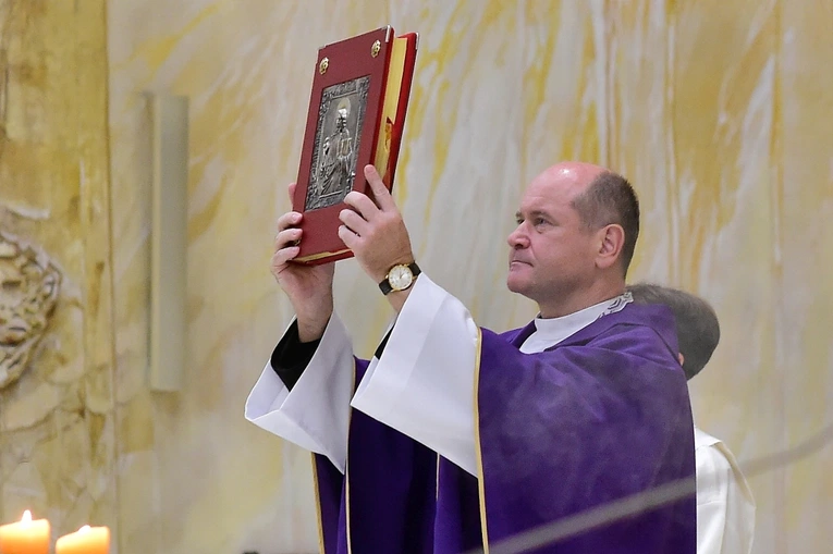 WSD Hosianum. Msza św. za zmarłych