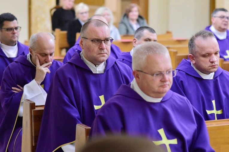 WSD Hosianum. Msza św. za zmarłych