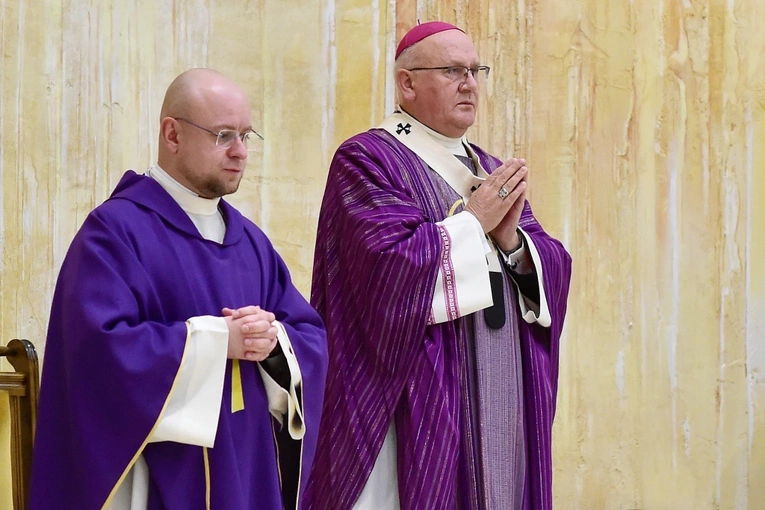 WSD Hosianum. Msza św. za zmarłych