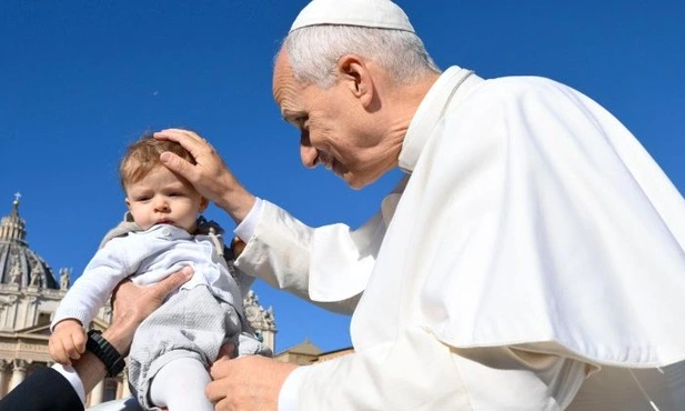 Sześć miesięcy Leona XIV. Nuncjusz Filipazzi: Papież dobrze zna Polskę