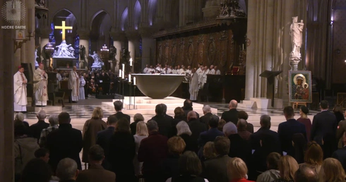 Msza Święta Polonii z okazji ponownego umieszczenia ikony Matki Bożej Częstochowskiej