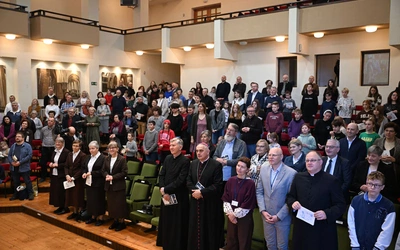 Nadzieja budowana na obietnicy