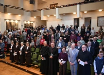 Nadzieja budowana na obietnicy