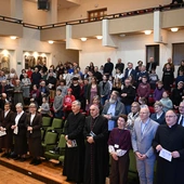 Nadzieja budowana na obietnicy