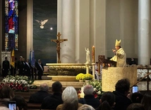 Bp Olszowski: Podejmujmy trud uświęcenia, duchowego odnowienia