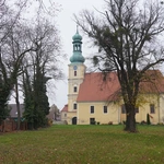 Brzezia Łąka. Dziękczynienie za dar świątyni, z Matką Bożą Różańcową