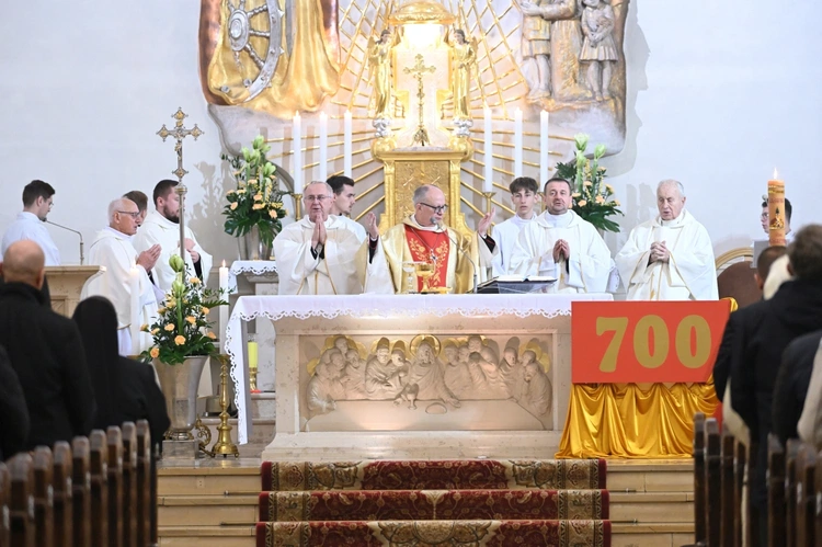 Dziękczynienie za 700 lat kościoła w Dobrzeniu Wielkim