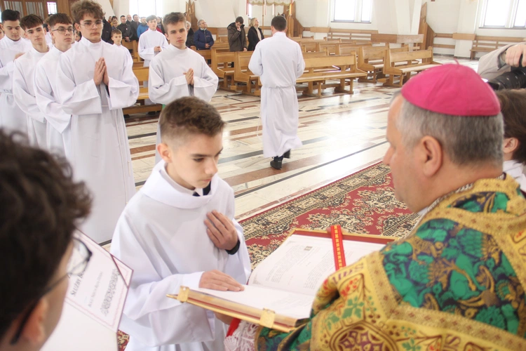 Dębica. Błogosławieństwo nowych lektorów