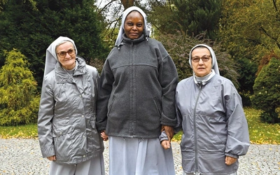 Pokochały Afrykę. Misja s. Rozariany i s. Rozanny trwa od 50 lat