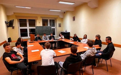 Młodzi biorą się za synod