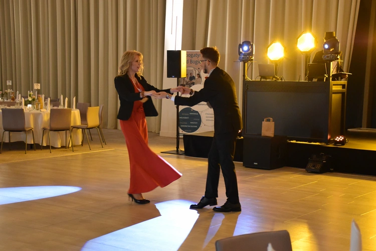 Podniebny bal dla katolickich singli