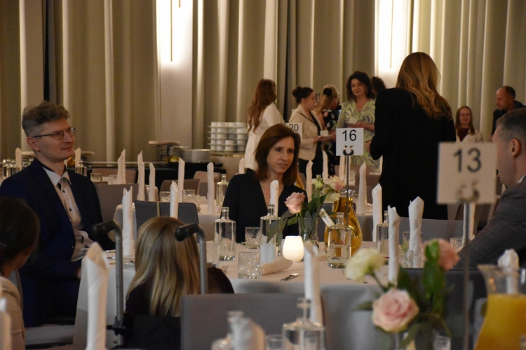 Podniebny bal dla katolickich singli