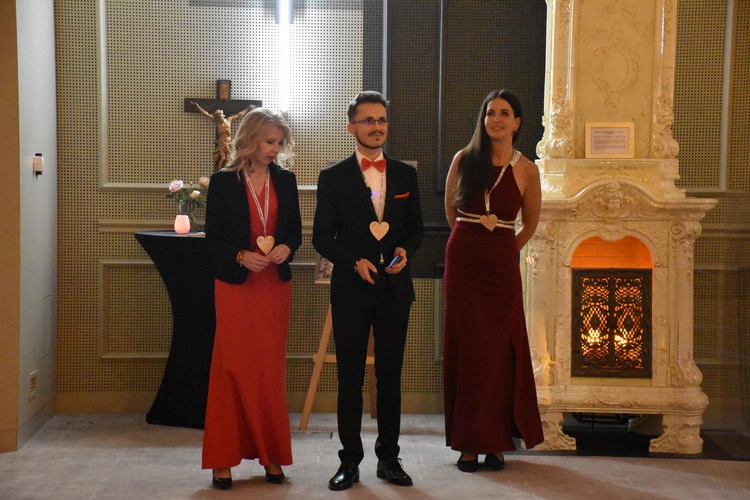 Podniebny bal dla katolickich singli