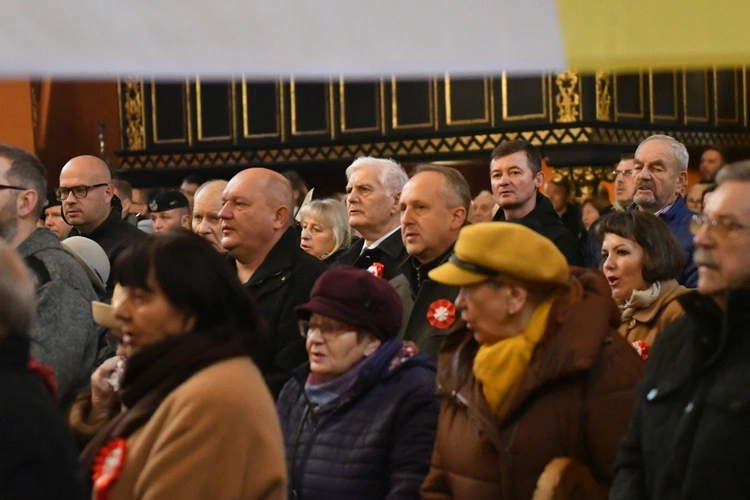 Msza św. za ojczyznę w zielonogórskiej konkatedrze