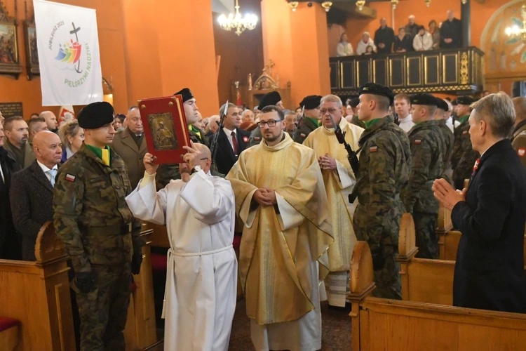 Msza św. za ojczyznę w zielonogórskiej konkatedrze