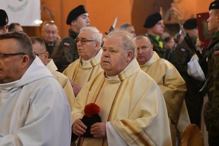 Msza św. za ojczyznę w zielonogórskiej konkatedrze
