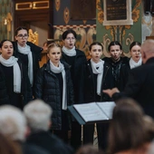 Puellae Orantes dla Niepodległej w Szczucinie