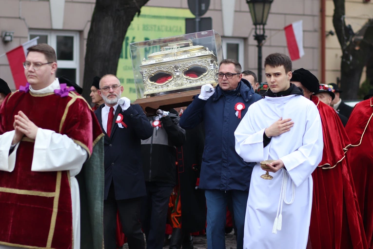 Obchody patronalne diecezji. Procesja z relikwiami św. Wiktorii 