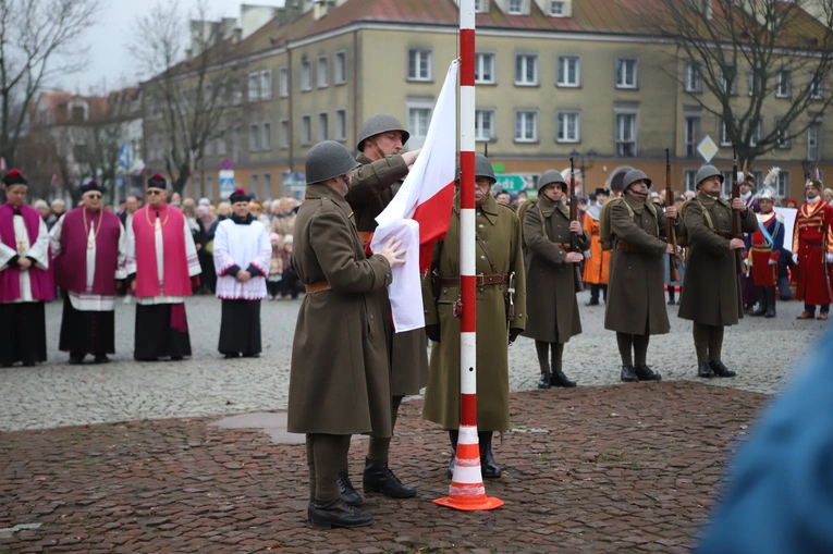 Obchody patronalne diecezji. Procesja z relikwiami św. Wiktorii 