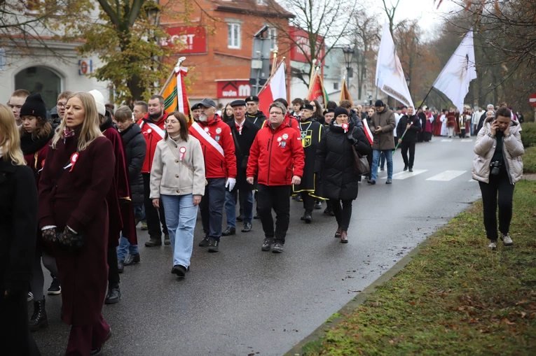 Obchody patronalne diecezji. Procesja z relikwiami św. Wiktorii 