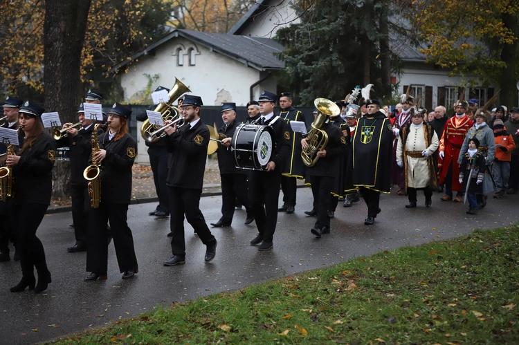 Obchody patronalne diecezji. Procesja z relikwiami św. Wiktorii 