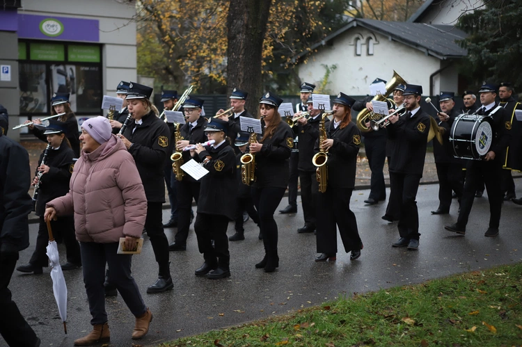 Obchody patronalne diecezji. Procesja z relikwiami św. Wiktorii 