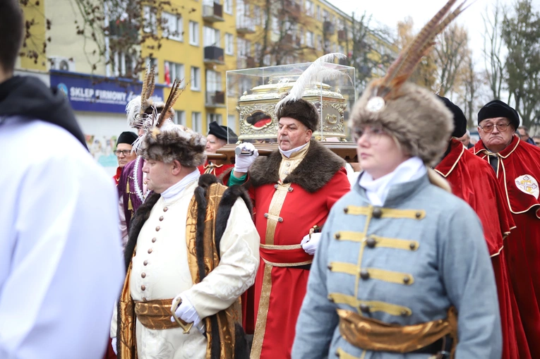 Obchody patronalne diecezji. Procesja z relikwiami św. Wiktorii 