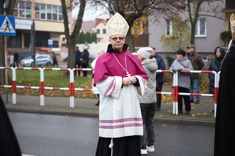 Obchody patronalne diecezji. Procesja z relikwiami św. Wiktorii 